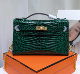 Hermes Kelly Pochette Vert Emeraude Shiny Niloticus Crocodile Leather Gold Hardware Women Clutch Bag