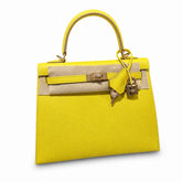 Hermès Kelly Color: 9R/Lime Size: 25*17*7cm Leather: eposm From France Hardware: rose gold Kelly 25, lemon yellow, palmprint cowhide imported from France, gold buckle, high-end handmade exclusive cust