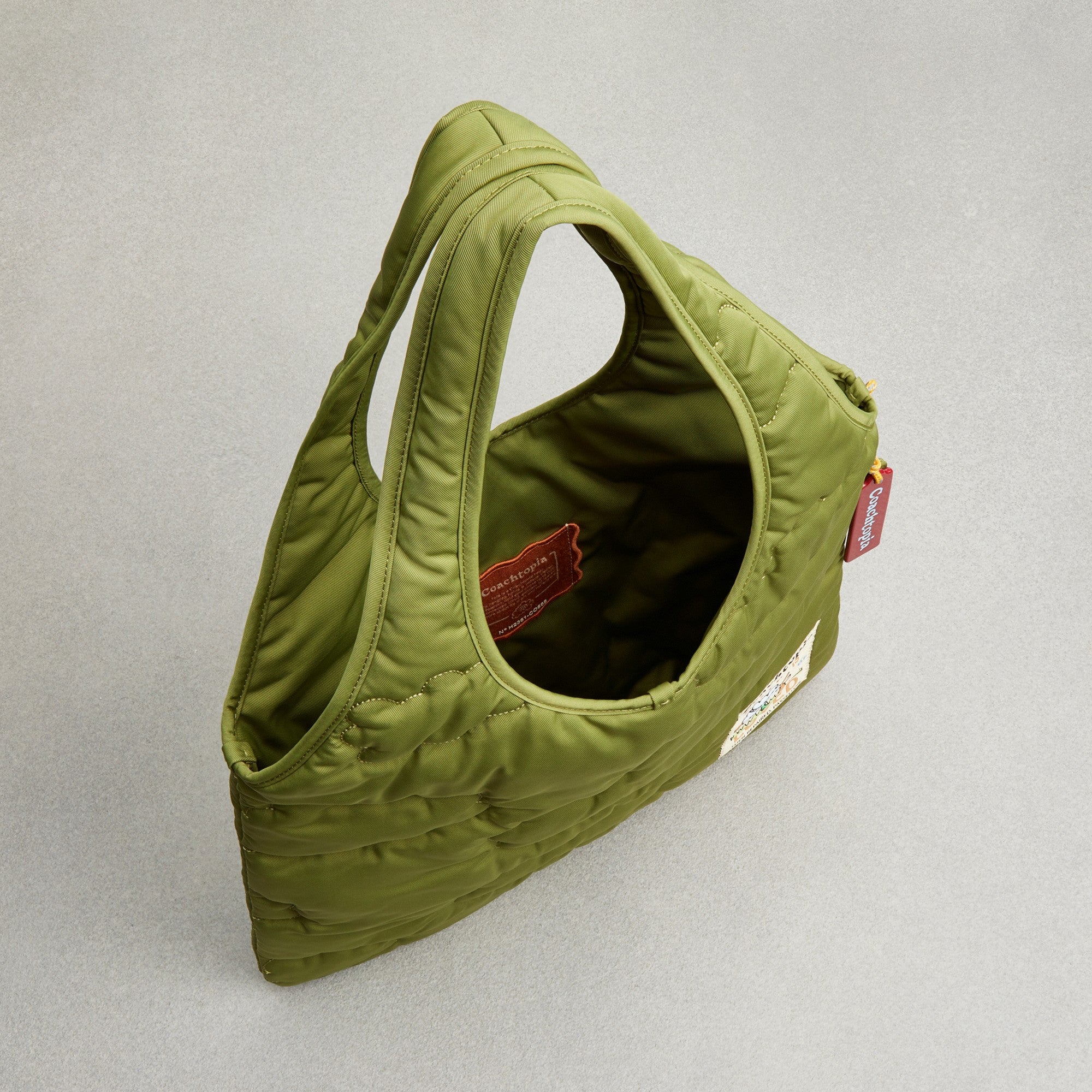Coachtopia Loop Flat Tote With Cloud Quilting